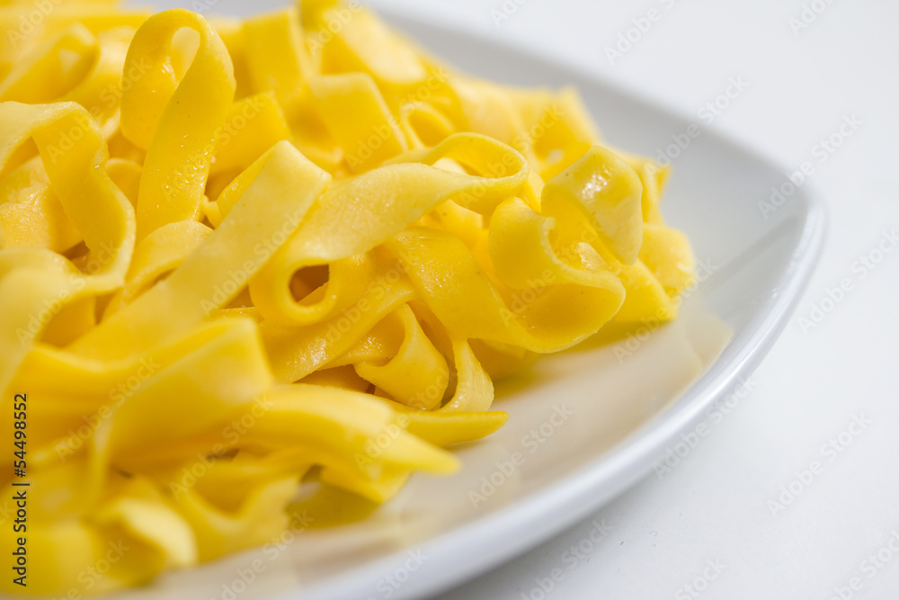 plain fettucelle pasta
