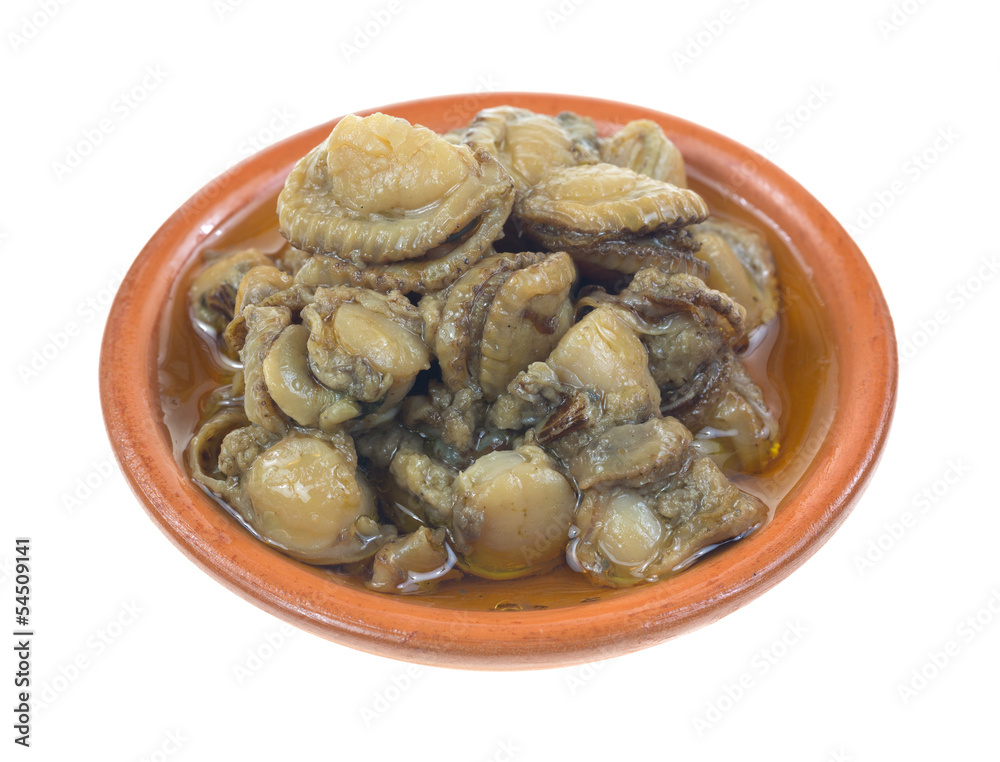 Fototapeta premium Smoked scallops in small dish