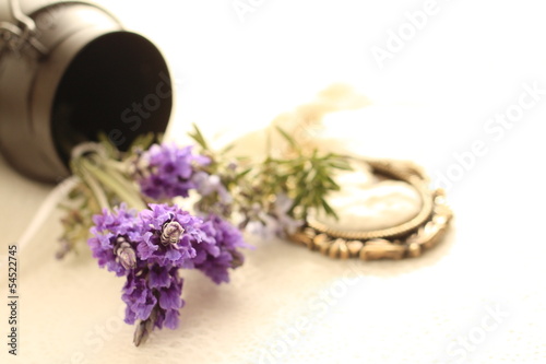 Elegance lavender and accessory