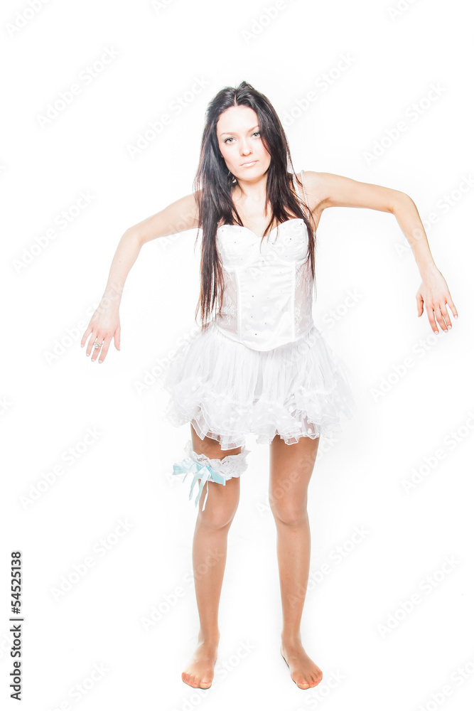 Naklejka premium young and beautiful girl in sexy wedding dress