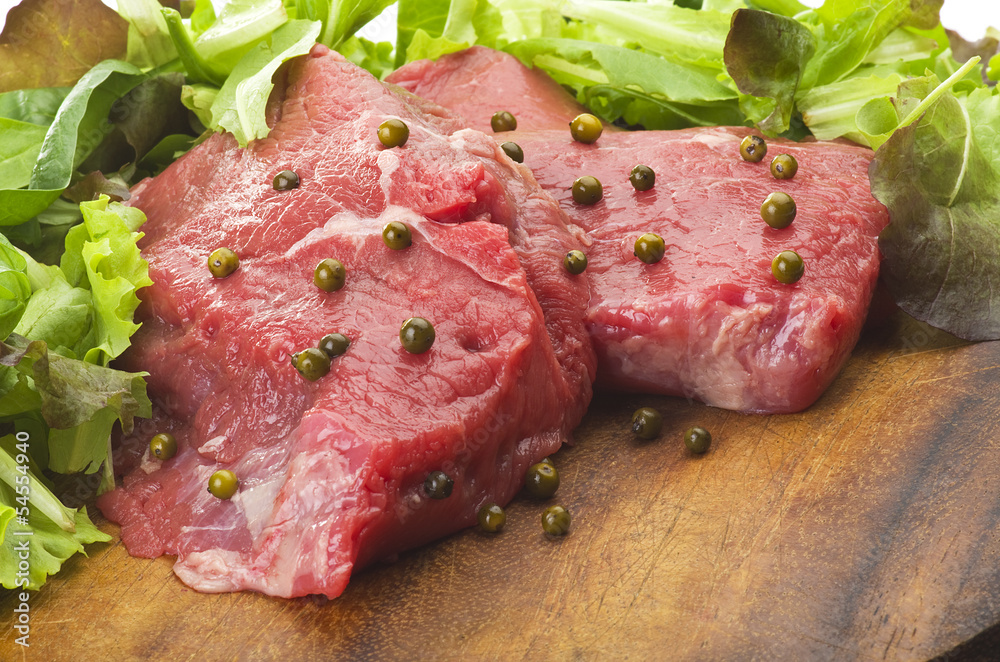rump steak with green pepper and salad rump steak with green pepper and salad