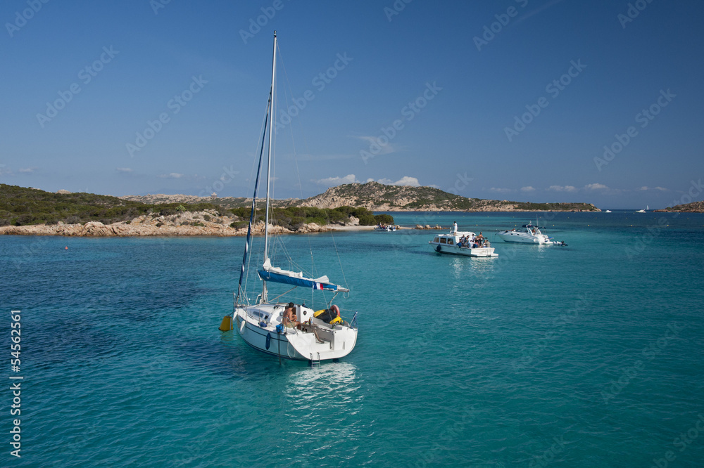 Obraz premium Boat sailing face Santa Maria Island