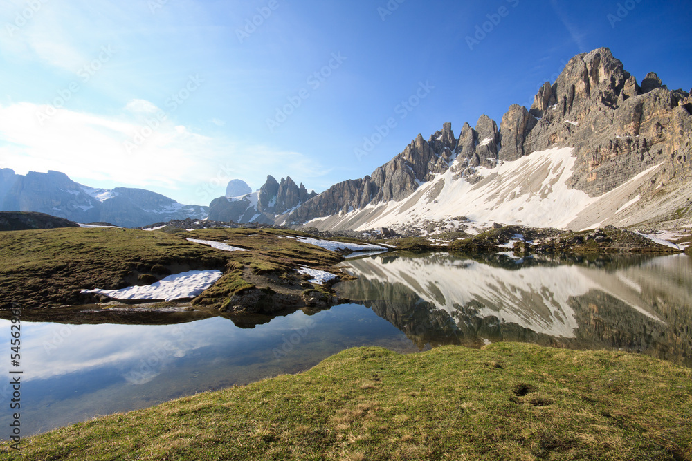 laghi dei piani e Monte Paterno (Dolomiti) laghi dei piani e Monte Paterno (Dolomiti)