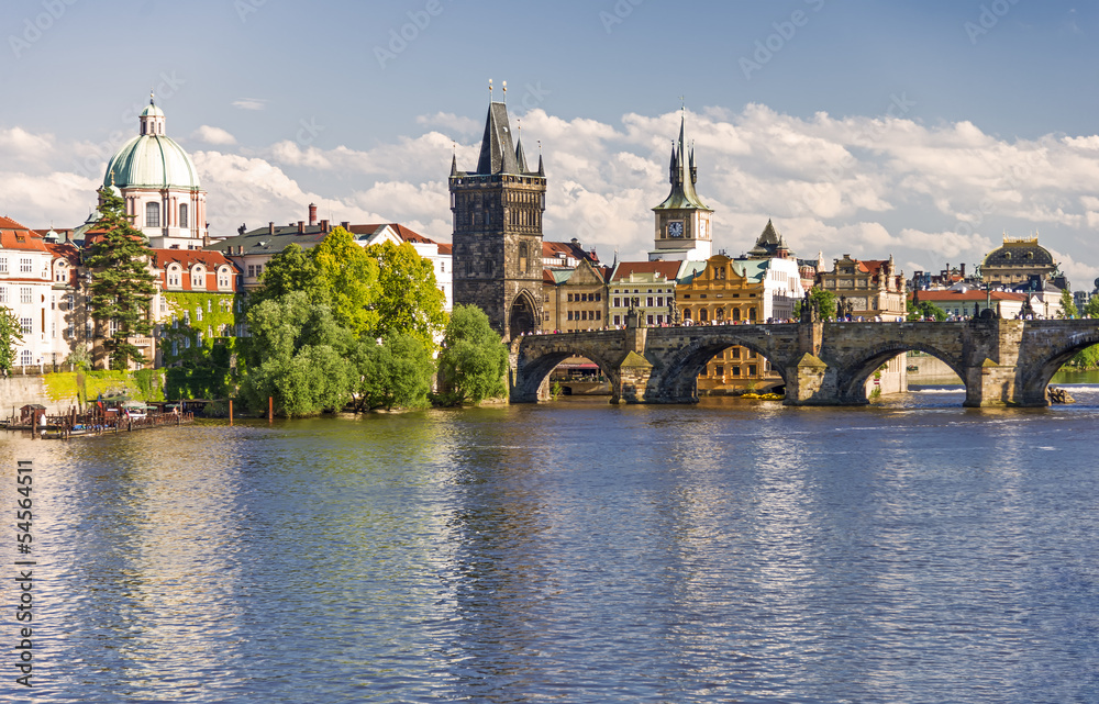 Fototapeta premium Moldau und Karlsbrücke