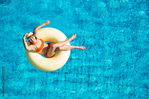 Relaxen im Pool