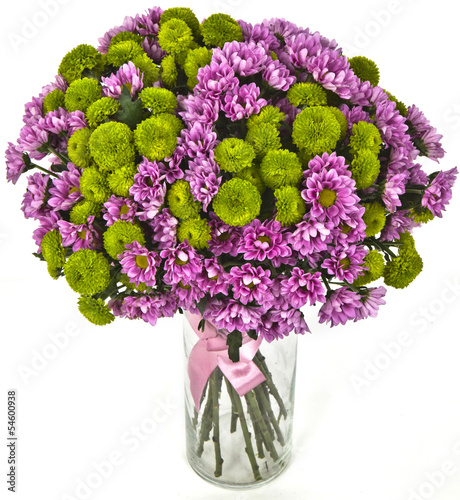Fototapeta Naklejka Na Ścianę i Meble -  bouquet of hrisantemas  in vase on white background