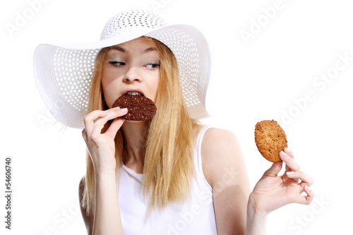 kobieta je ciastko
