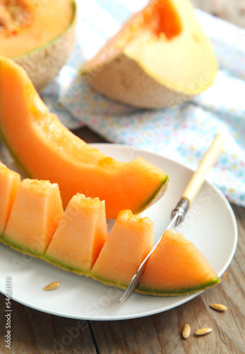 Cantaloupe melon slices