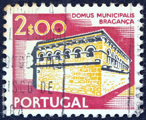 Domus Municipalis, Braganca (Portugal 1974) photo
