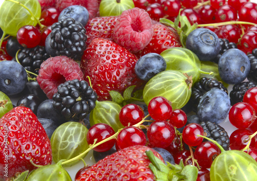 Fototapeta Naklejka Na Ścianę i Meble -  different fresh berries
