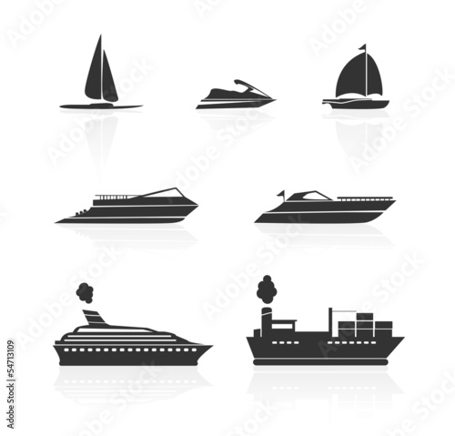 Boats and ships icons set
