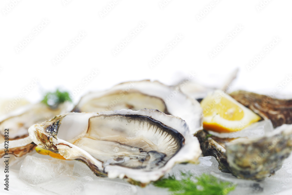 Oysters with lemon and dill Oysters with lemon and dill