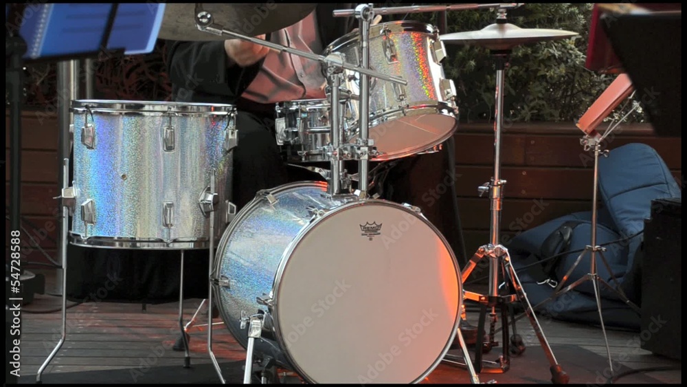 bateria en accion musica