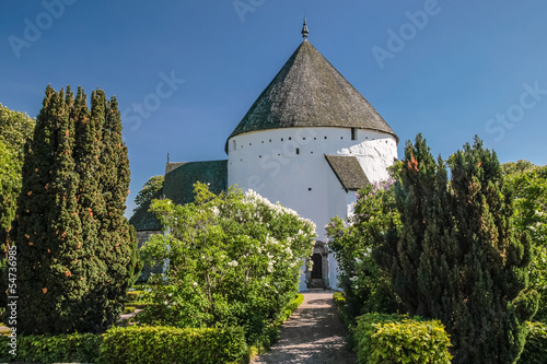 Die Kirche Osterlars Kirke auf Bornholm photo