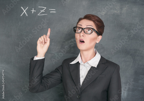 Fotografia Teacher solving equation