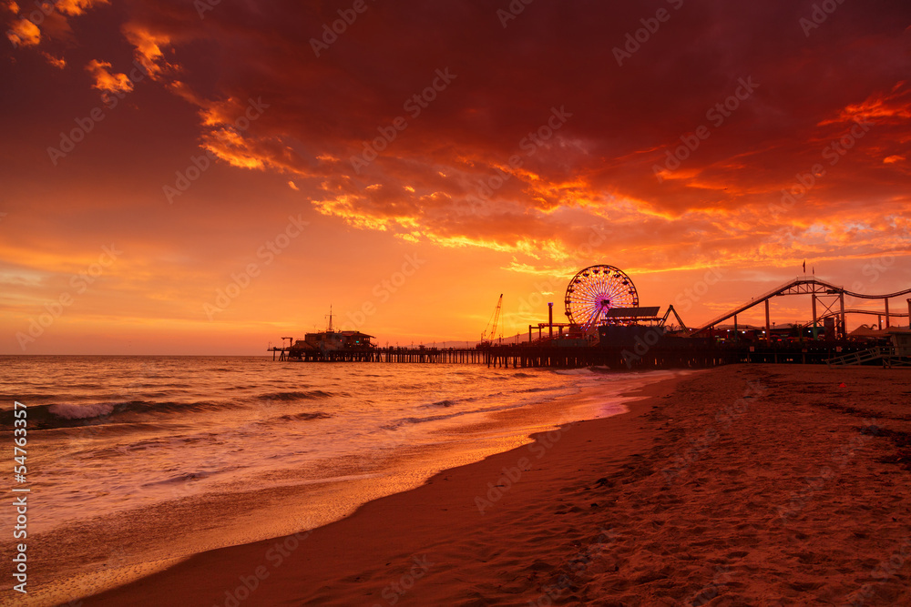 Obraz premium Santa Monica Pier at sunset
