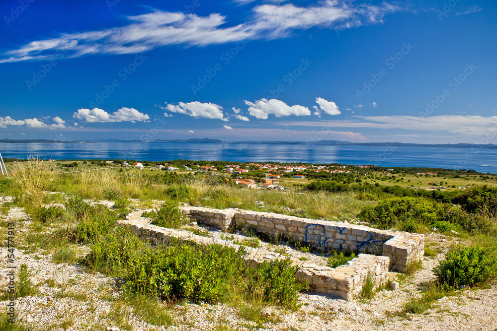 Fototapeta premium Island of Vir church ruins