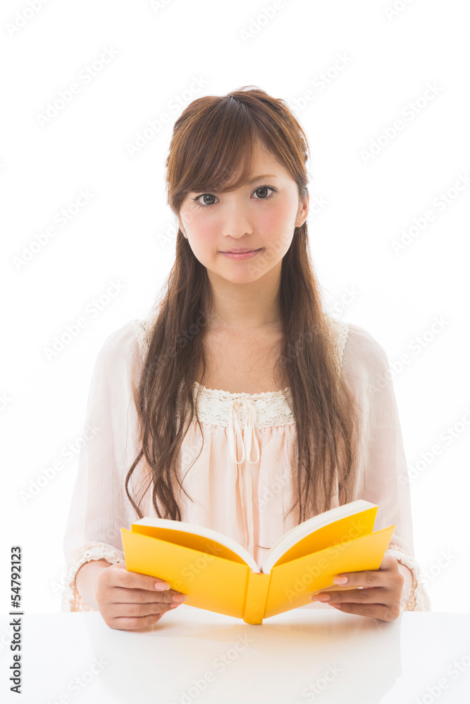 本を読む女性 本を読む女性