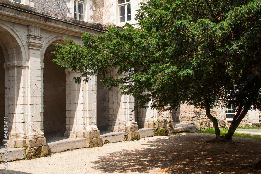 Le prieuré des Nobis à Montreuil Bellay