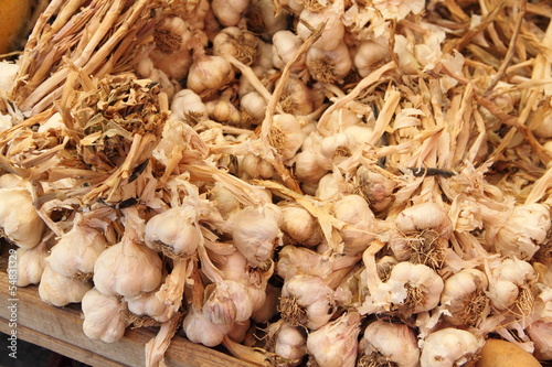 Knoblauch auf dem Wochenmarkt