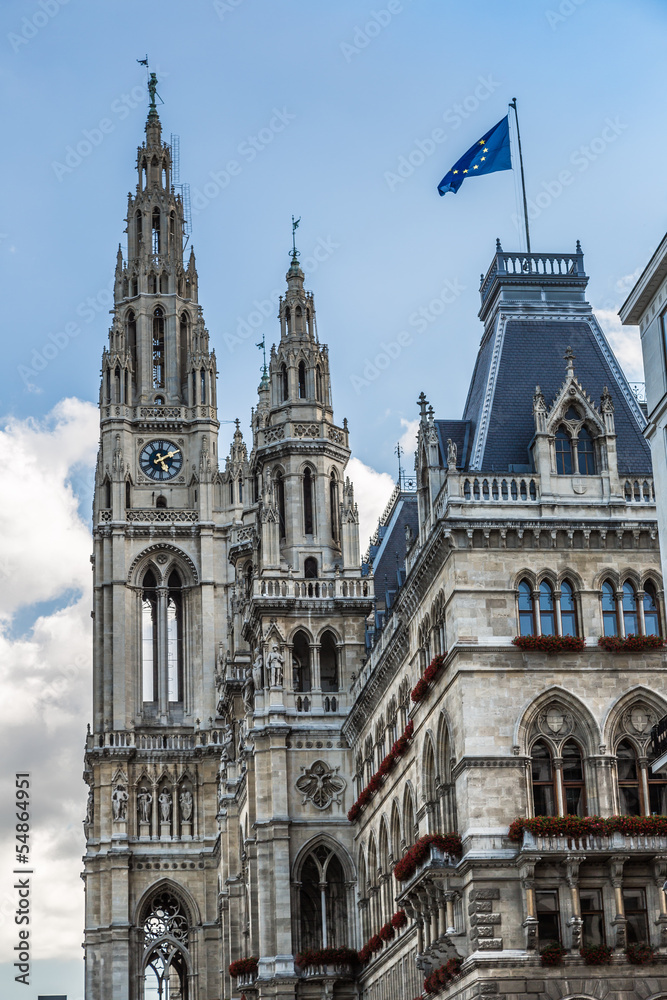 Fototapeta premium Close up Tall gothic building of Vienna city hall, Austria