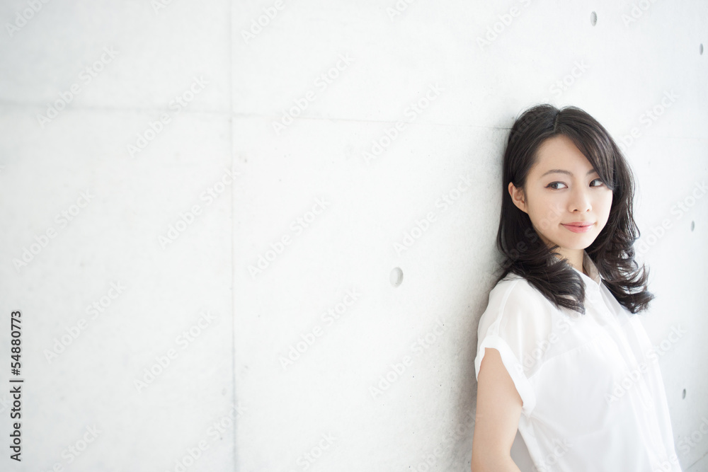 若い女性 若い女性