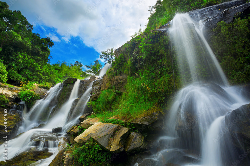 Fototapeta premium waterfall in thai national park.