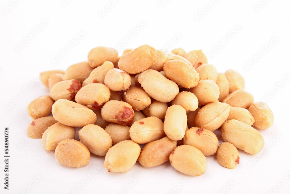 peanuts isolated
