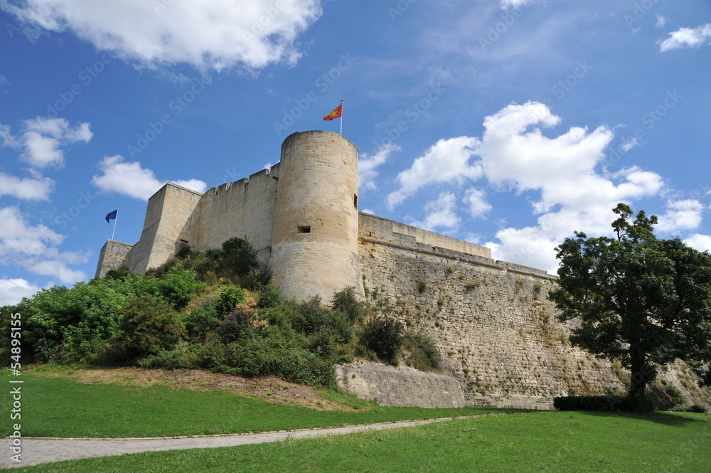 Remparts Nord-Ouest et tour Puchot Château de Caen