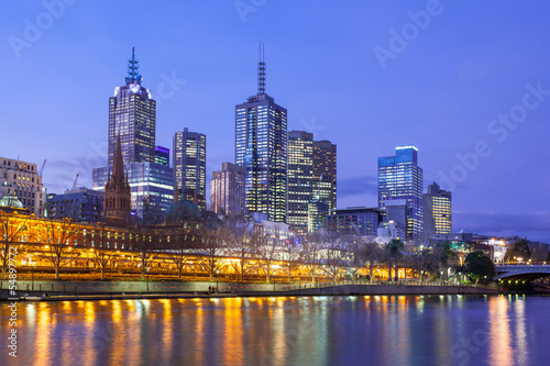 Melbourne Skyline at Dusk © FiledIMAGE