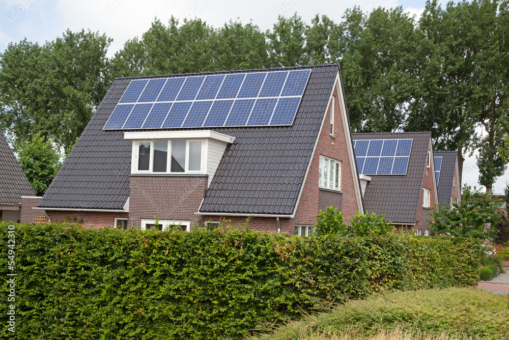 New family homes with solar panels New family homes with solar panels
