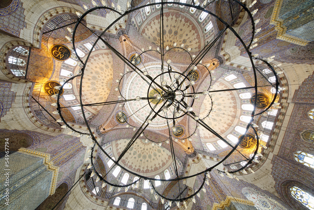 Grand, beautiful dome and chandelier in New Mosque