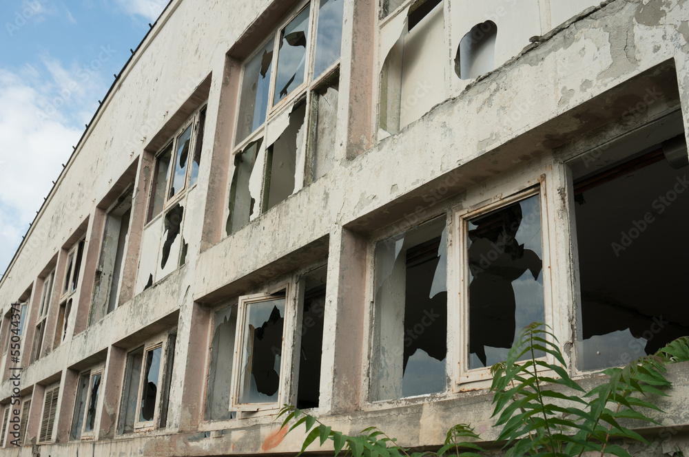 Fototapeta premium abandoned building