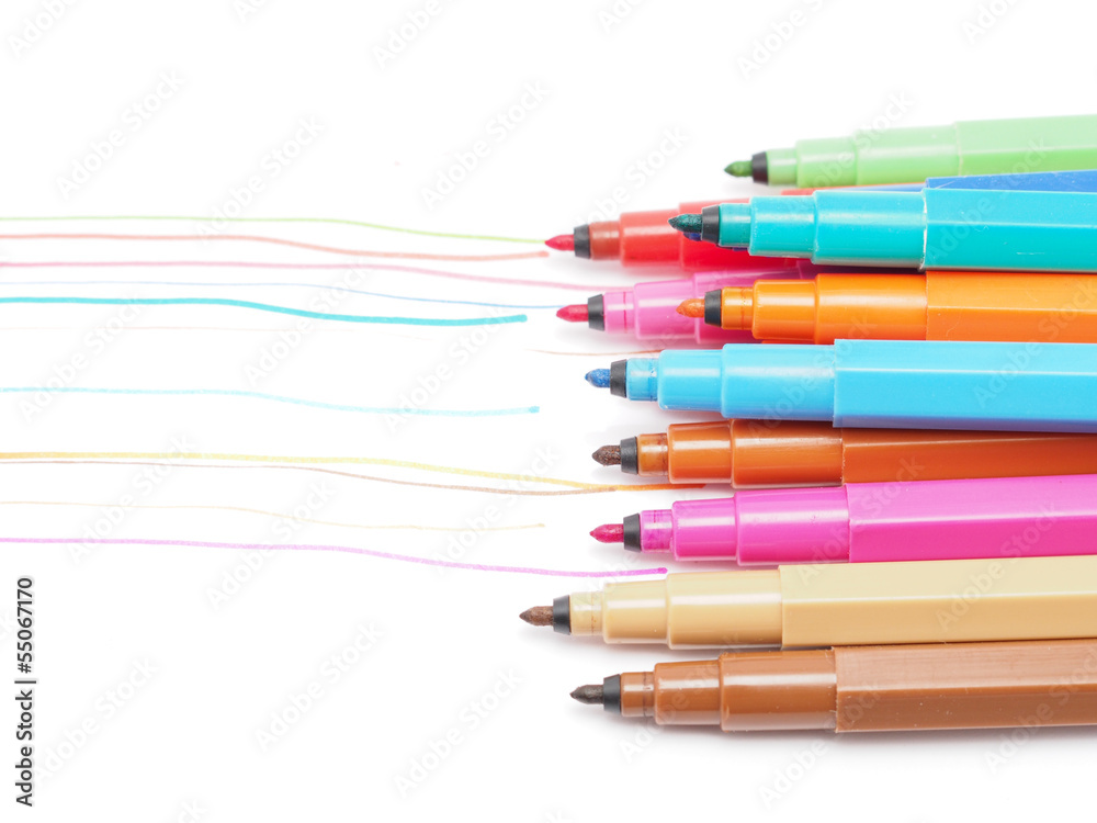 Fototapeta premium felt-tip pens on a white background