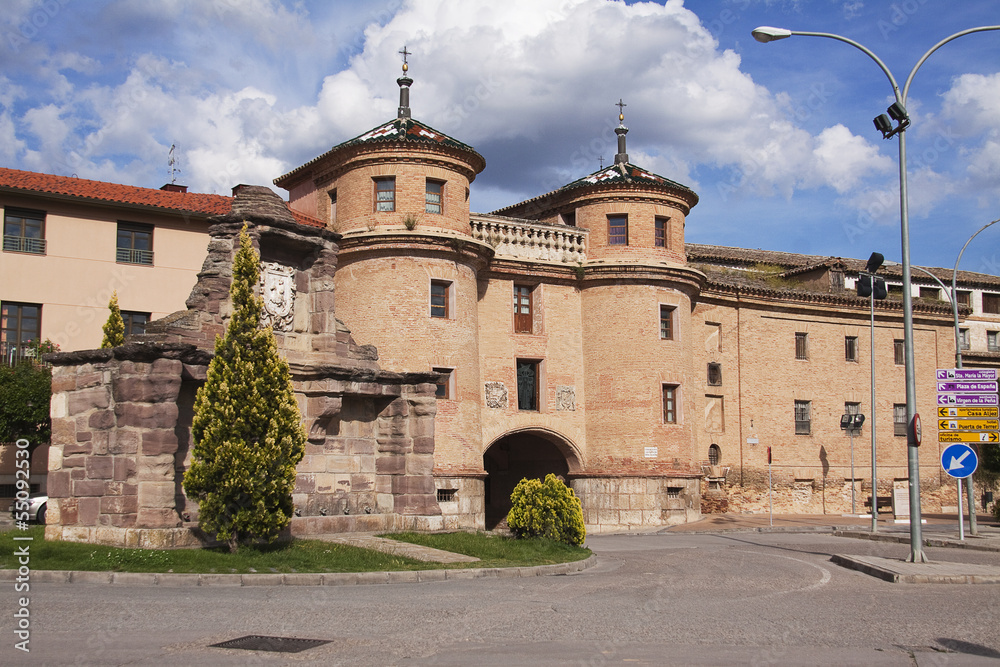 Naklejka premium Gateway to the monumental city of Calatayud in Aragon, Spain