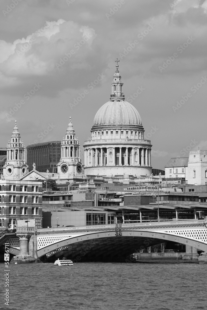 London landmark and tourist attraction of St. Pauls Cathedral