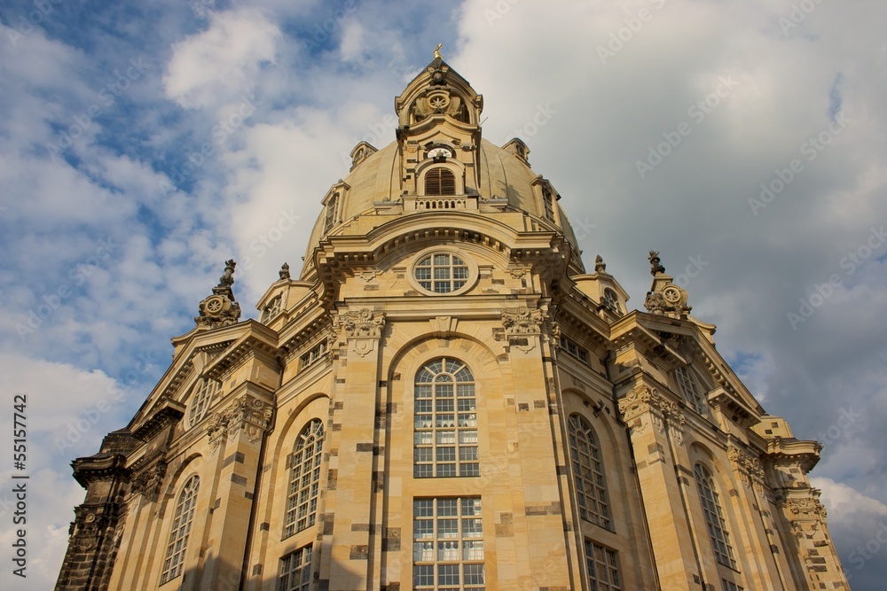 Frauenkirche Dresden von unten