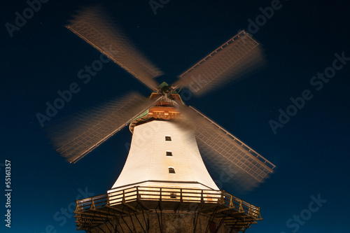 Windmühle Amanda in Bewegung photo
