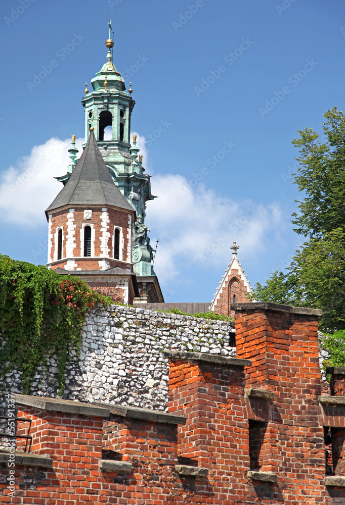 WAWEL royal castle in Cracow, Poland WAWEL royal castle in Cracow, Poland