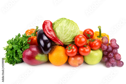 Fototapeta Naklejka Na Ścianę i Meble -  set of fruits and vegetables isolated on white background