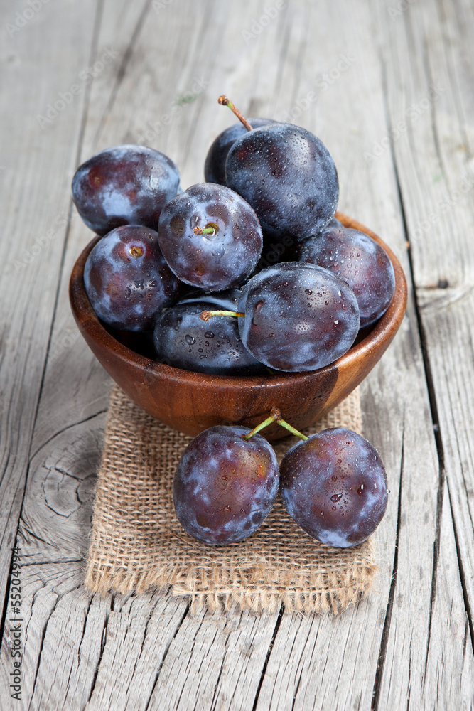 Fototapeta premium Fresh harvest of plums
