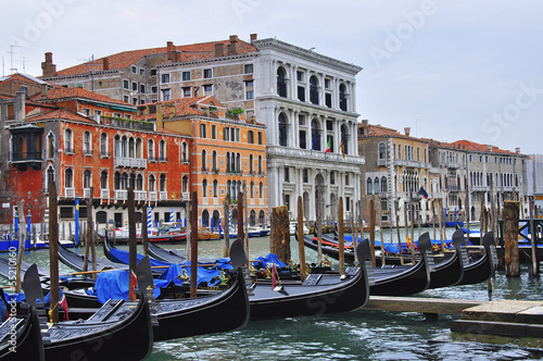 gondolas in Venice © Arseniy Krasnevsky