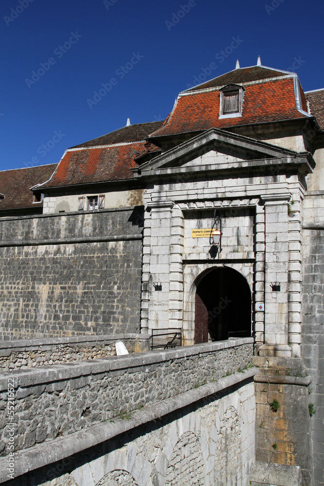 Fototapeta premium Fort Barraux : le pont et l'entrée