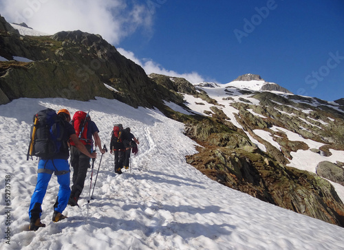 Alpinisme dans le Massif du Mont Blanc © Dean Moriarty