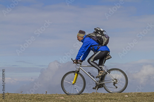 Fototapeta Naklejka Na Ścianę i Meble -  Mountainbiken im Apennin