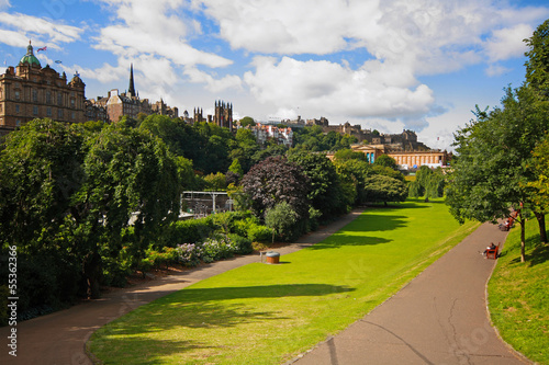 Obraz na płótnie Princes Street Gardens in Edinburgh, Scotland w salonie