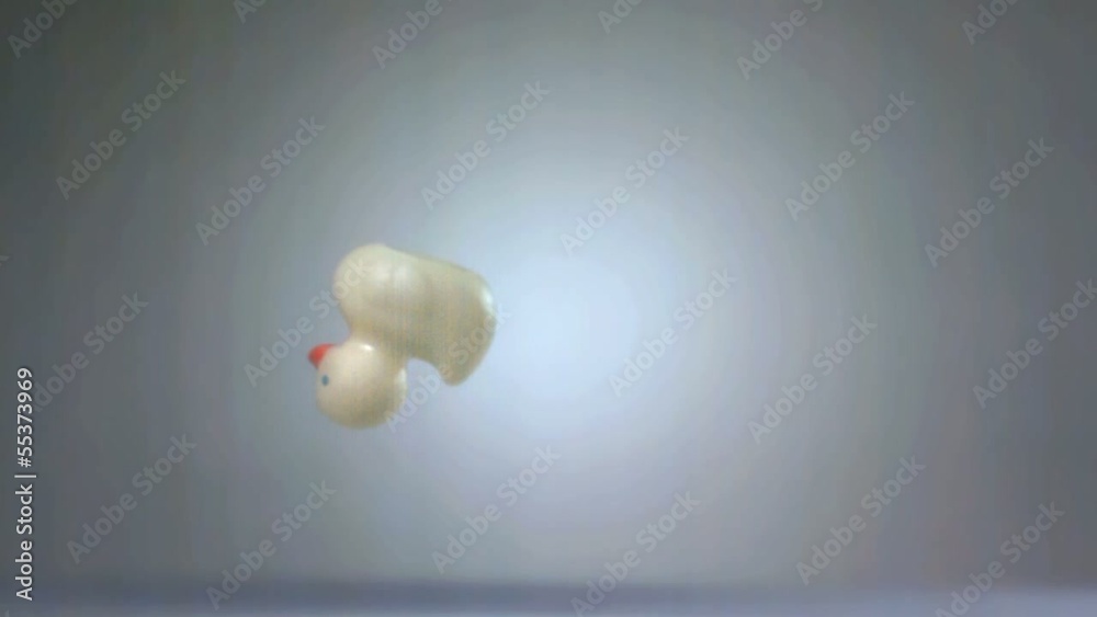 Rubber ducks falling in slow motion - 1050 fps