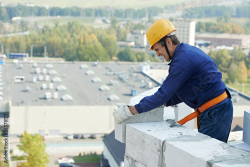 construction mason worker bricklayer