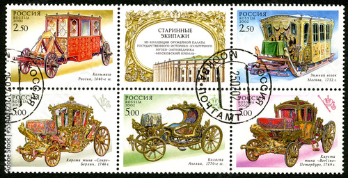 RUSSIA - 2002: dedicated the antique coaches