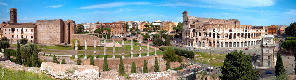 Panoramic view of Colosseo arc of Constantine and Venus temple R